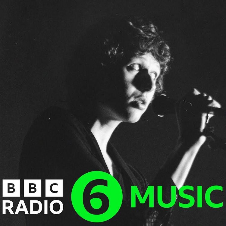 ELLiS D Announces 'humdrum'